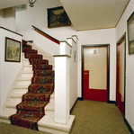 Hal en trap, nummer 4.
              <br/>
              A.J. van der Wal (RCE), 1994